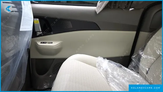 KIA CARNIVAL HEV 7-SEATER HI LIMOUSINE