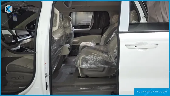 KIA CARNIVAL HEV 7-SEATER HI LIMOUSINE
