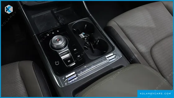 KIA CARNIVAL HEV 7SEATER SIGNATURE