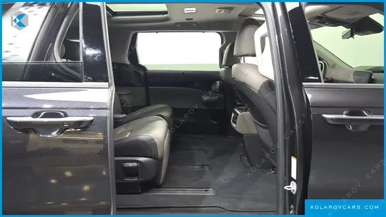 KIA CARNIVAL HEV 7SEATER SIGNATURE
