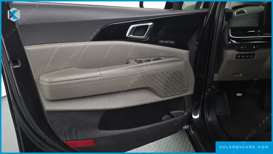 KIA CARNIVAL HEV 7SEATER SIGNATURE