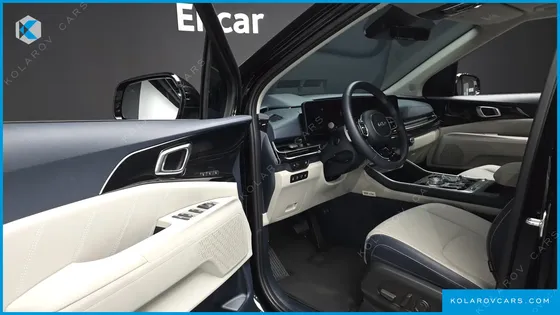 KIA CARNIVAL HEV 9SEATER SIGNATURE