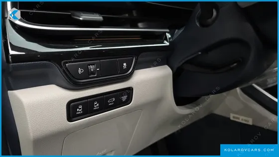KIA CARNIVAL HEV 9SEATER SIGNATURE