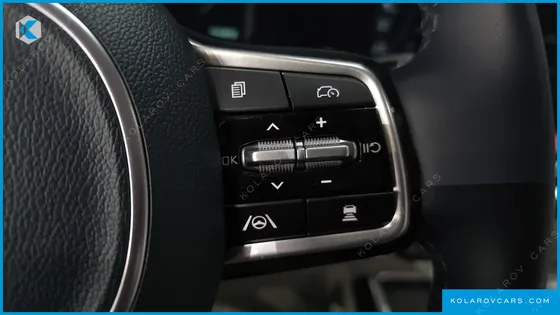 KIA CARNIVAL HEV 9SEATER SIGNATURE