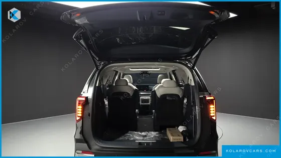 KIA CARNIVAL HEV 9SEATER SIGNATURE