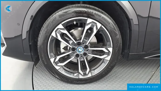 BMW IX2 EDRIVE 20 M SPORT