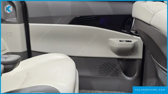 KIA CARNIVAL HEV 7SEATER SIGNATURE