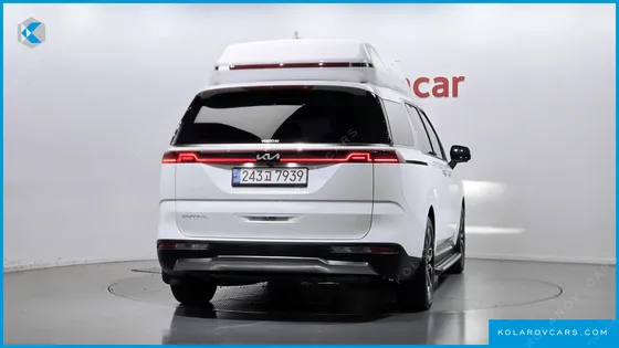 KIA CARNIVAL GASOLINE 9-SEATER SIGNATURE