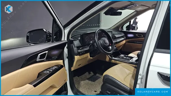 KIA CARNIVAL GASOLINE 7-SEATER SIGNATURE
