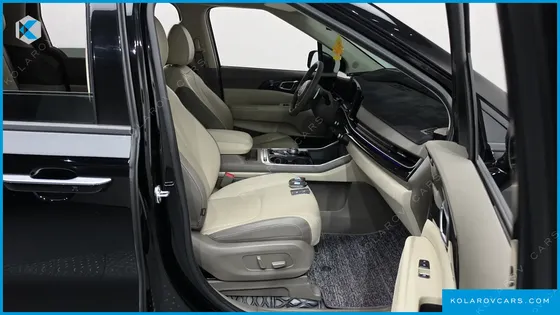 KIA CARNIVAL DIESEL 7-SEATER GRAVITY