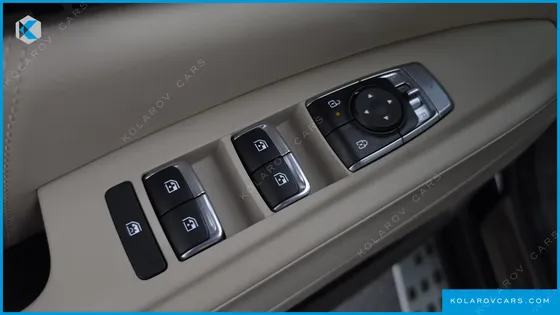 KIA CARNIVAL DIESEL 7-SEATER GRAVITY