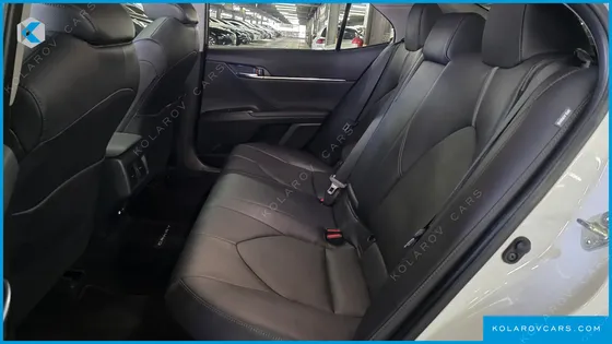 TOYOTA CAMRY 2.5 XLE HYBRID