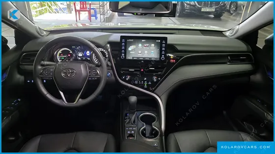 TOYOTA CAMRY 2.5 XLE HYBRID