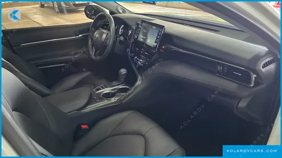 TOYOTA CAMRY 2.5 XLE HYBRID