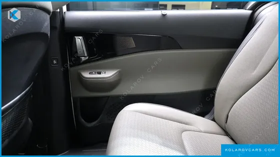 KIA CARNIVAL DIESEL 9-SEATER SIGNATURE