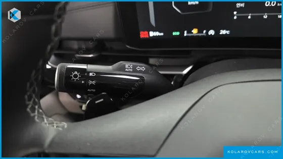 KIA CARNIVAL DIESEL 9-SEATER SIGNATURE