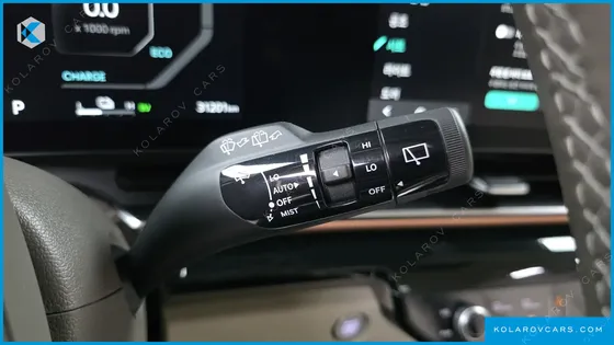 KIA CARNIVAL HEV 7SEATER SIGNATURE