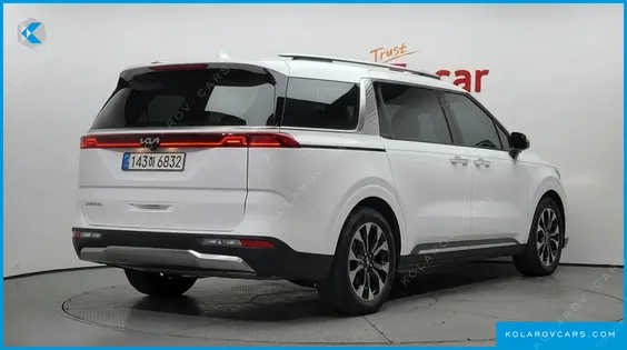 KIA CARNIVAL GASOLINE 7-SEATER SIGNATURE