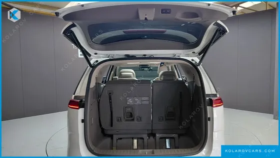 KIA CARNIVAL GASOLINE 7-SEATER SIGNATURE