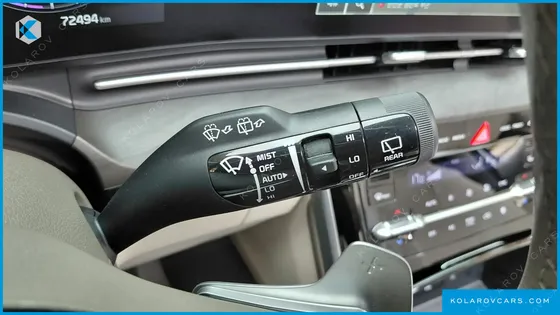 KIA CARNIVAL GASOLINE 7-SEATER SIGNATURE