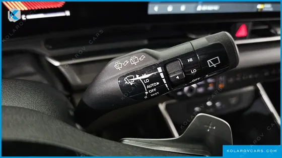 KIA CARNIVAL DIESEL 9-SEATER PRESTIGE