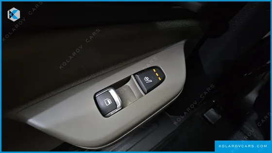 KIA CARNIVAL DIESEL 9-SEATER PRESTIGE