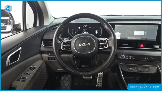 KIA CARNIVAL DIESEL 9-SEATER NOBLESSE
