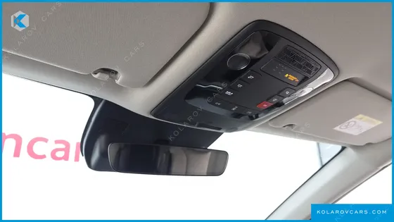 KIA CARNIVAL DIESEL 9-SEATER NOBLESSE