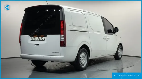 HYUNDAI STARIA CARGO 3-SEATER
