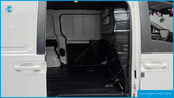 HYUNDAI STARIA CARGO 3-SEATER