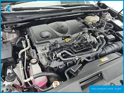 TOYOTA CAMRY 2.5 XLE HYBRID