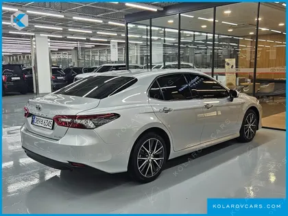 TOYOTA CAMRY 2.5 XLE HYBRID