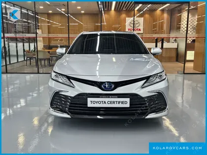 TOYOTA CAMRY 2.5 XLE HYBRID