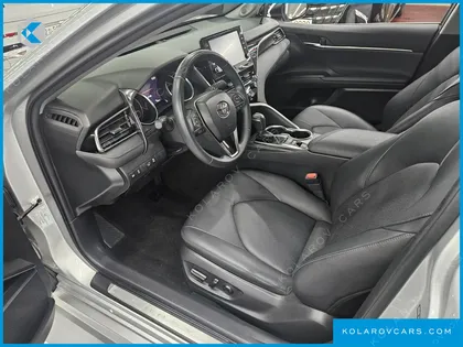 TOYOTA CAMRY 2.5 XLE HYBRID