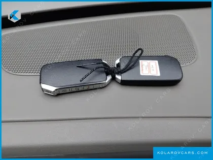 KIA CARNIVAL DIESEL 9-SEATER HI-LIMOUSINE