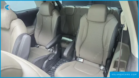 KIA CARNIVAL HEV 9SEATER GRAVITY