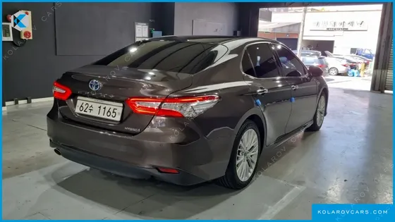 TOYOTA CAMRY 2.5 XLE HYBRID