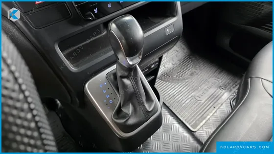 HYUNDAI STARIA L3.5 CARGO 3-SEATER