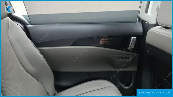 KIA CARNIVAL HEV 9SEATER GRAVITY