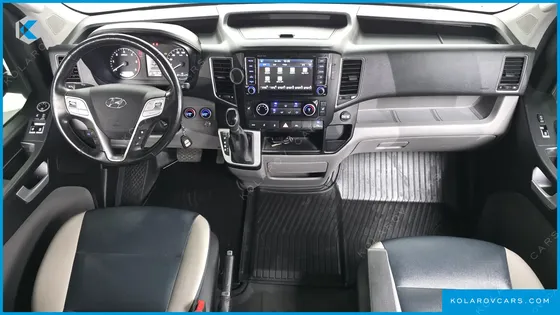 HYUNDAI SOLATI 15-SEATER