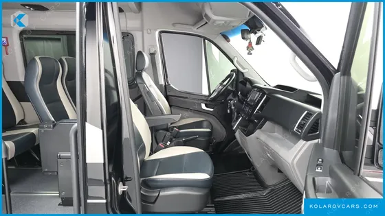 HYUNDAI SOLATI 15-SEATER