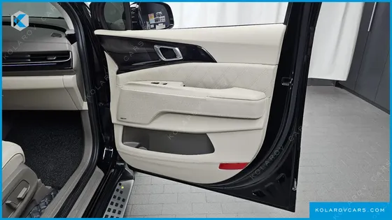 KIA CARNIVAL GASOLINE 9-SEATER HI LIMOUSINE