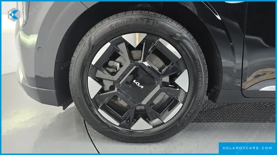 KIA CARNIVAL DIESEL 9-SEATER NOBLESSE