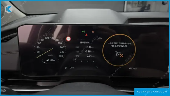 KIA CARNIVAL DIESEL 9-SEATER NOBLESSE