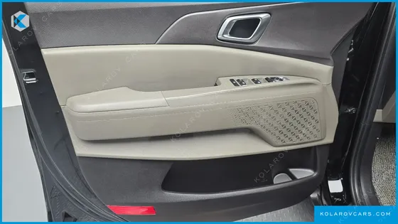 KIA CARNIVAL DIESEL 9-SEATER NOBLESSE