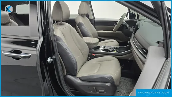 KIA CARNIVAL DIESEL 9-SEATER NOBLESSE