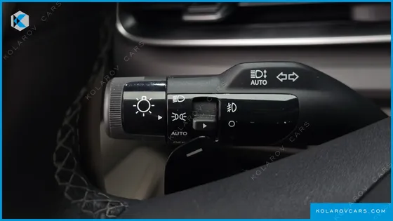 KIA CARNIVAL DIESEL 9-SEATER NOBLESSE
