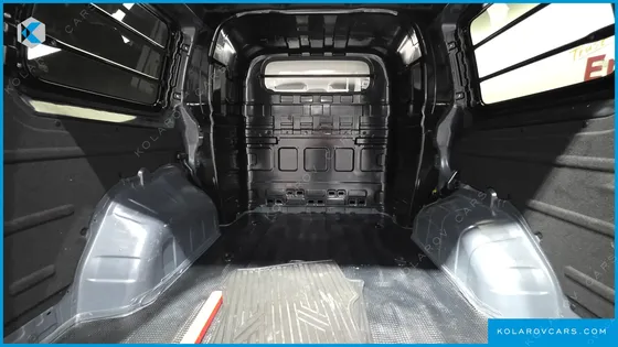 HYUNDAI STARIA HEV 1.6 CARGO 5-SEATER