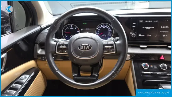 KIA CARNIVAL DIESEL 9-SEATER PRESTIGE