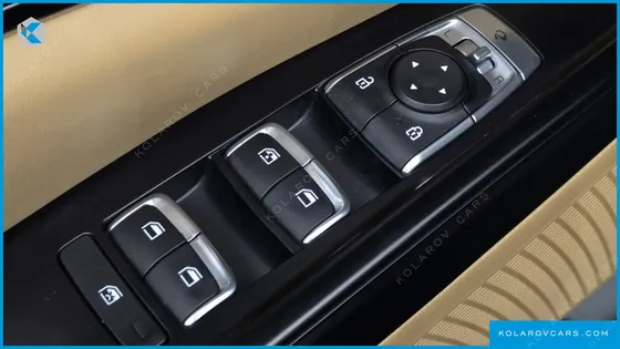 KIA CARNIVAL DIESEL 9-SEATER PRESTIGE